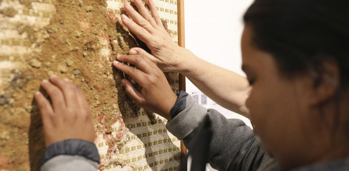 Museu Nacional da República recebe quadros táteis feitos em coautoria com deficientes visuais