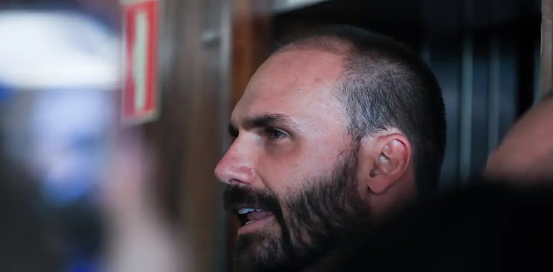 TCU recomenda que Câmara investigue gastos de Eduardo Bolsonaro 
