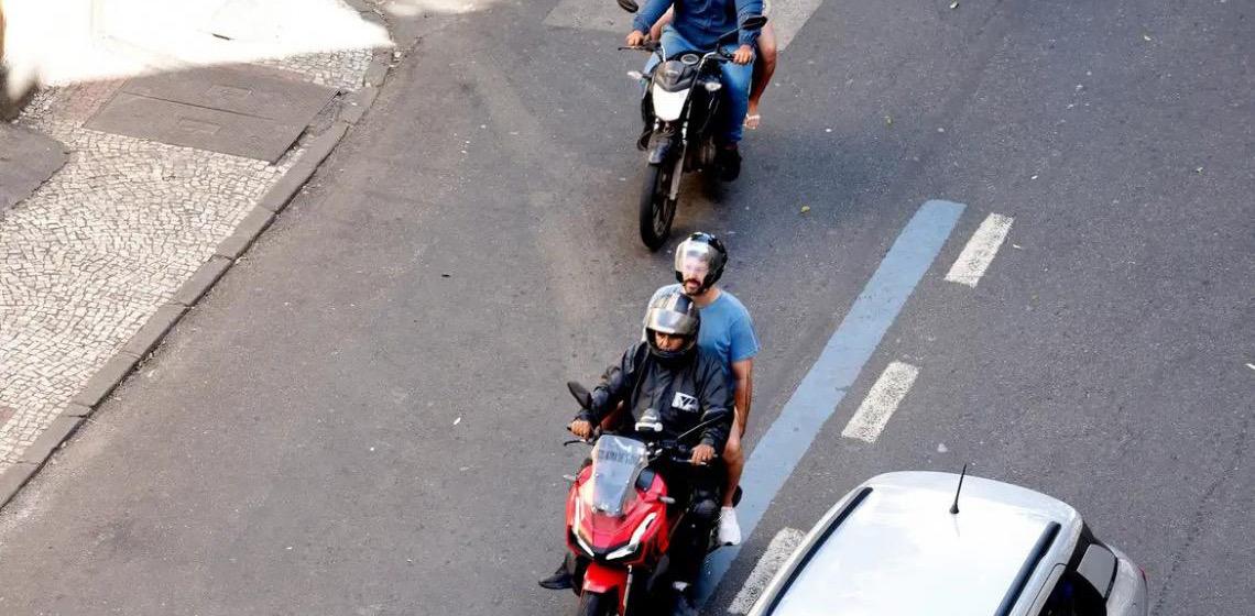 Conheça dez cuidados para uma viagem de moto mais segura