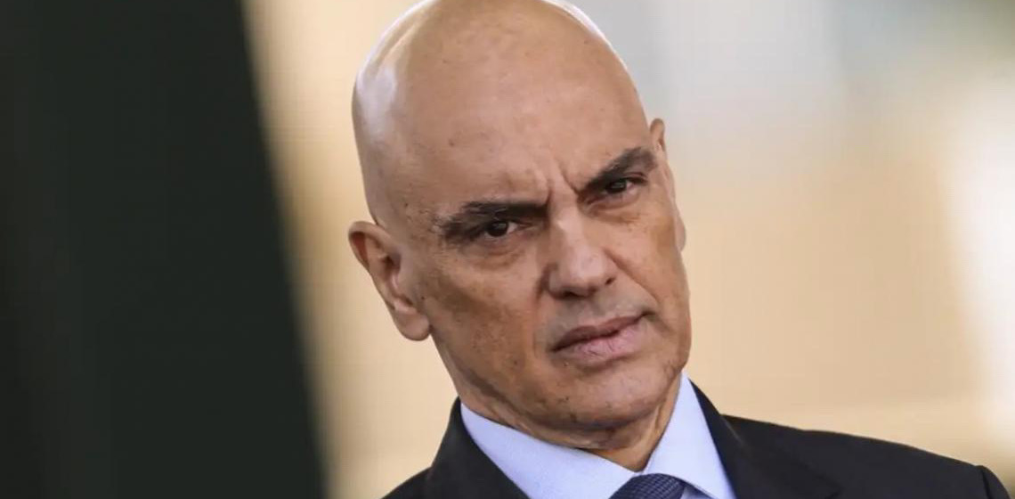 Em evento no Rio, Moraes diz que Brasil tem histórico de golpismo