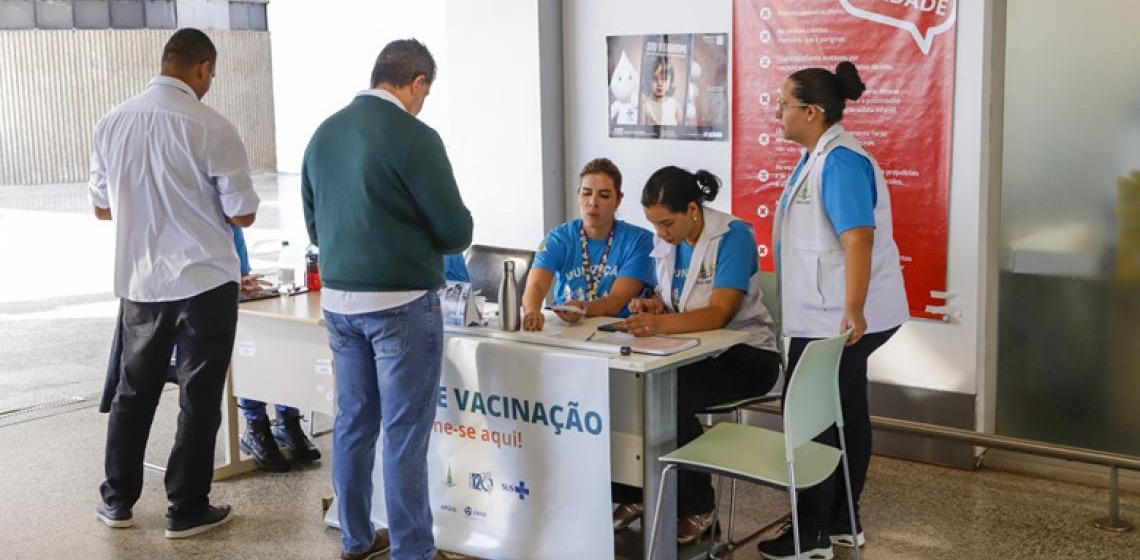 Parceria leva vacinação a passageiros e funcionários do Aeroporto de Brasília
