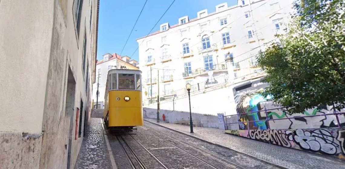 Ao menos dois brasileiros estão entre feridos em acidente no elevador da Glória em Lisboa