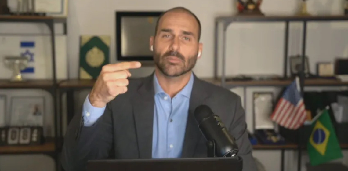 Eduardo Bolsonaro pede para votar dos EUA, mas falta até às sessões virtuais da Câmara