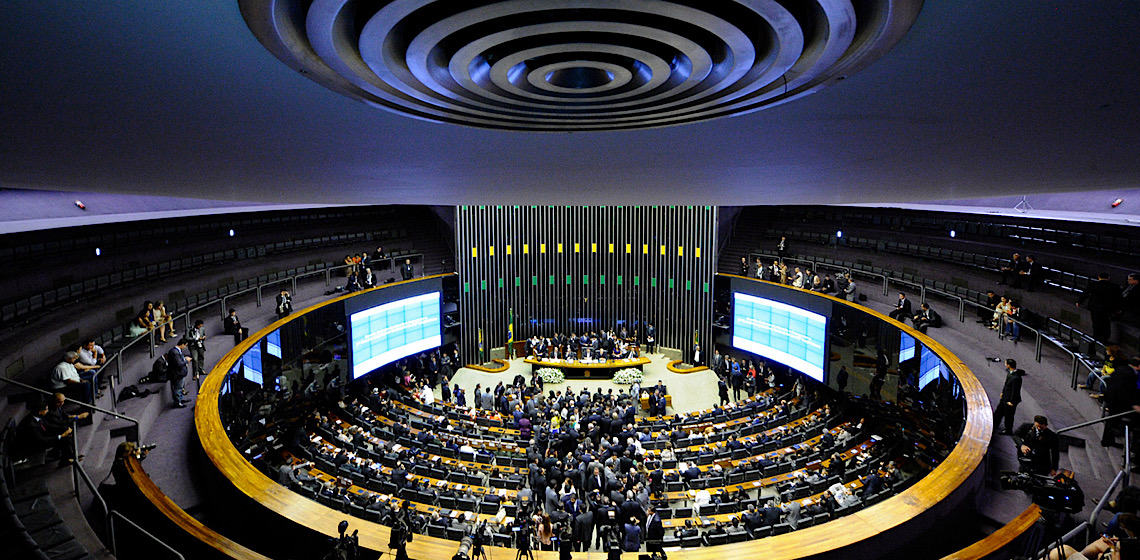 Congresso promulga PEC dos Precatórios e garante R$ 12 bi ao governo Lula em ano eleitoral