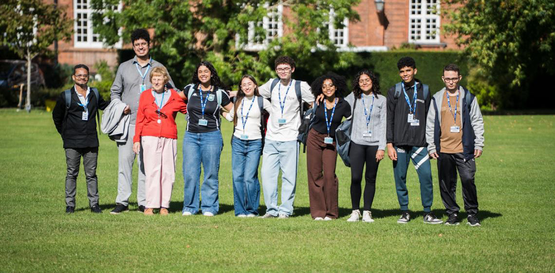 Estudantes do Pontes para o Mundo iniciam aulas no Reino Unido
