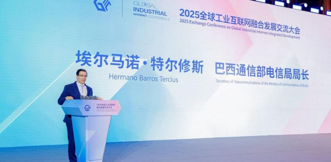 Na China, Brasil mostra protagonismo em políticas públicas de inclusão digital