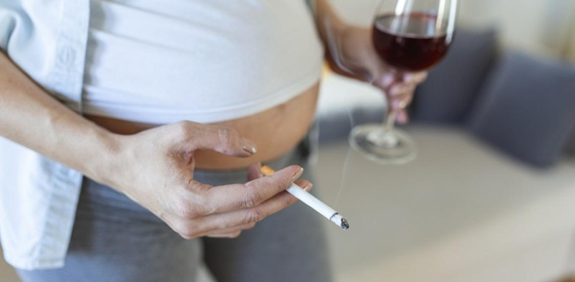 Organização Mundial da Saúde confirma que uso do tabaco na gravidez causa nanismo