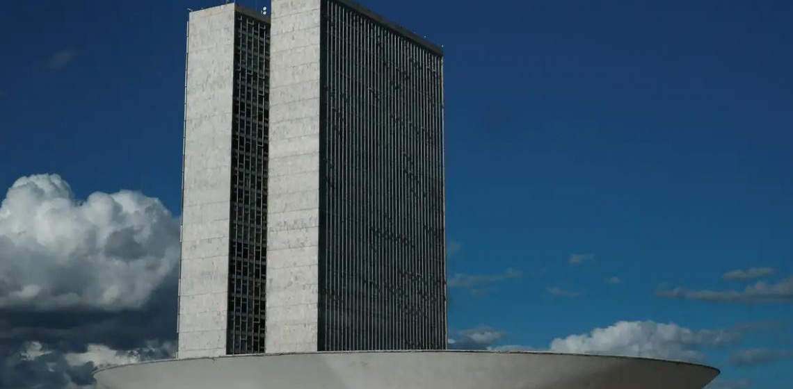 Câmara dos Deputados autoriza a realização de concurso público para preencher cargos