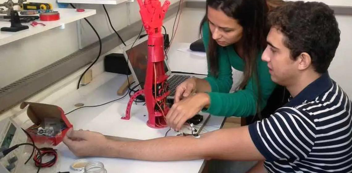 Estudo da Confederação Nacional da Indústria-CNI aponta 16 profissões do futuro na indústria
