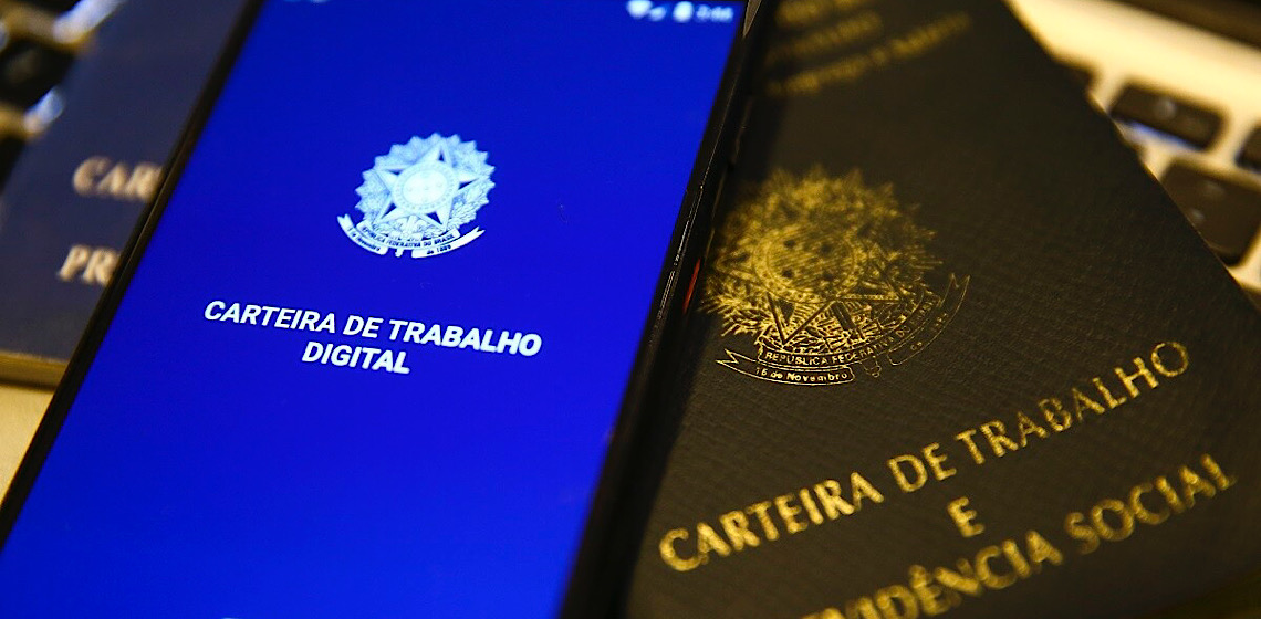 Empresa não pode demitir trabalhador por postagem política, mas há exceções; entenda