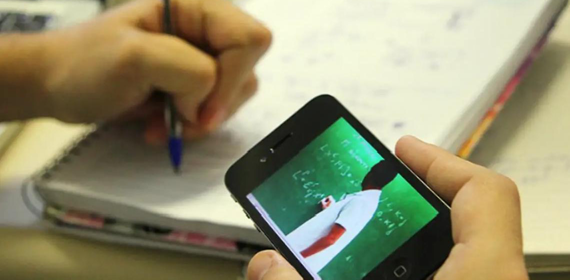 Brasil tem mais alunos em cursos a distância que em presenciais