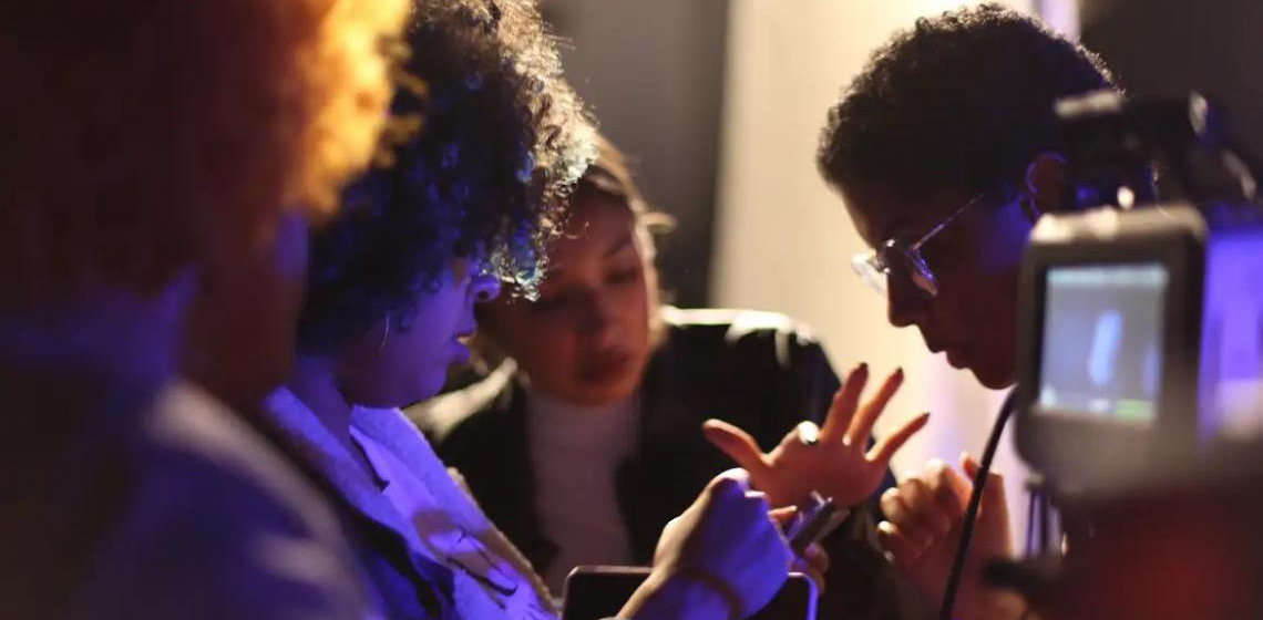 Projeto Meninas Negras na Ciência, da Fiocruz, tem inscrições abertas