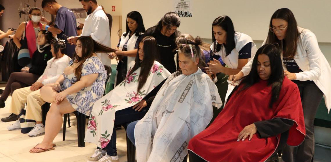 Outubro Rosa: 28ª edição do Dia da Mulher levará serviços gratuitos a mulheres em situação de vulnerabilidade