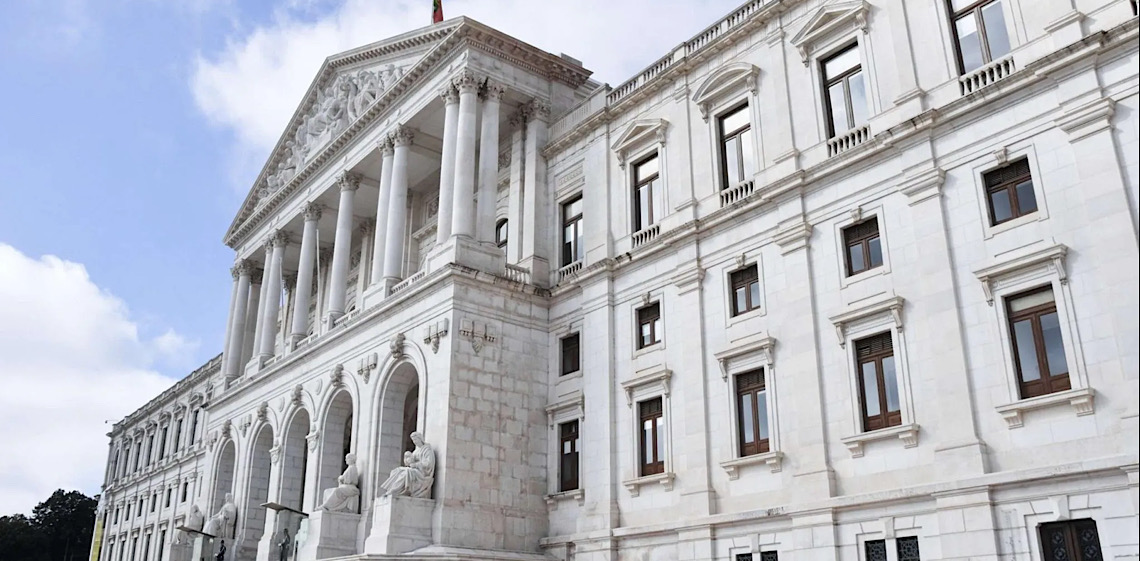 Aprovadas Alterações à Lei dos Estrangeiros em Portugal em 2025
