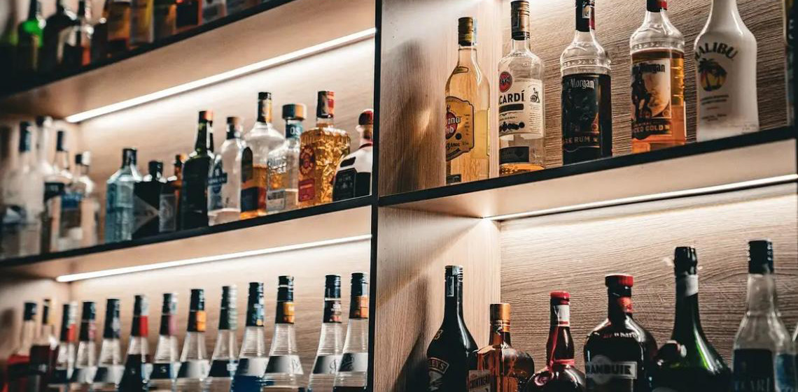 Lula sanciona lei que amplia pena para quem vende bebidas alcoólicas a crianças e adolescentes