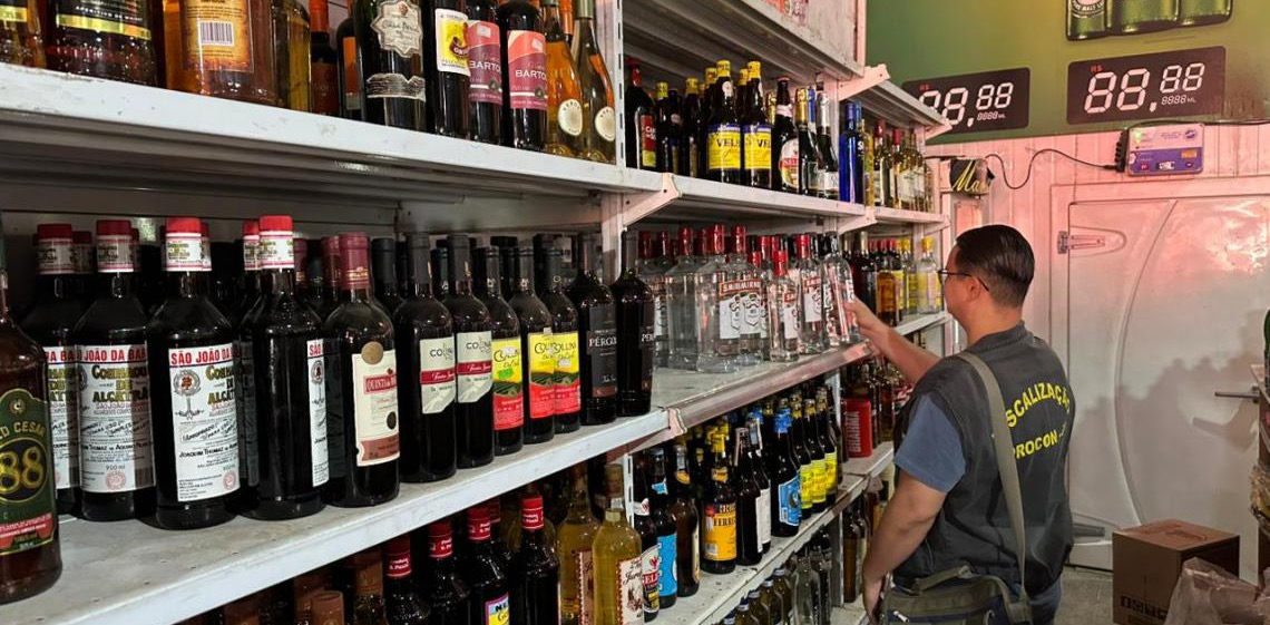 Por venda de produtos clandestinos, 15 distribuidoras de bebidas são autuadas no DF nessa terça, 7