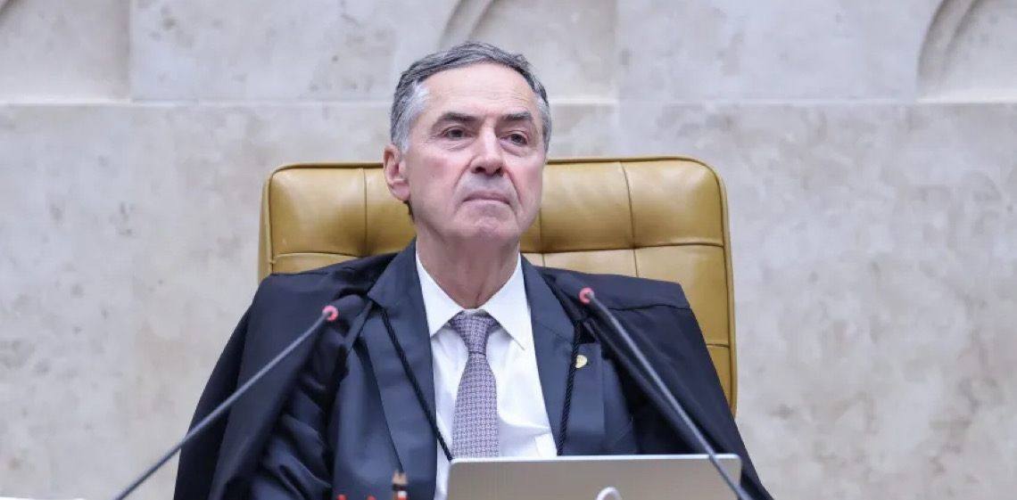 É hora de novos rumos, sem a exposição pública do STF, diz Barroso ao anunciar aposentadoria