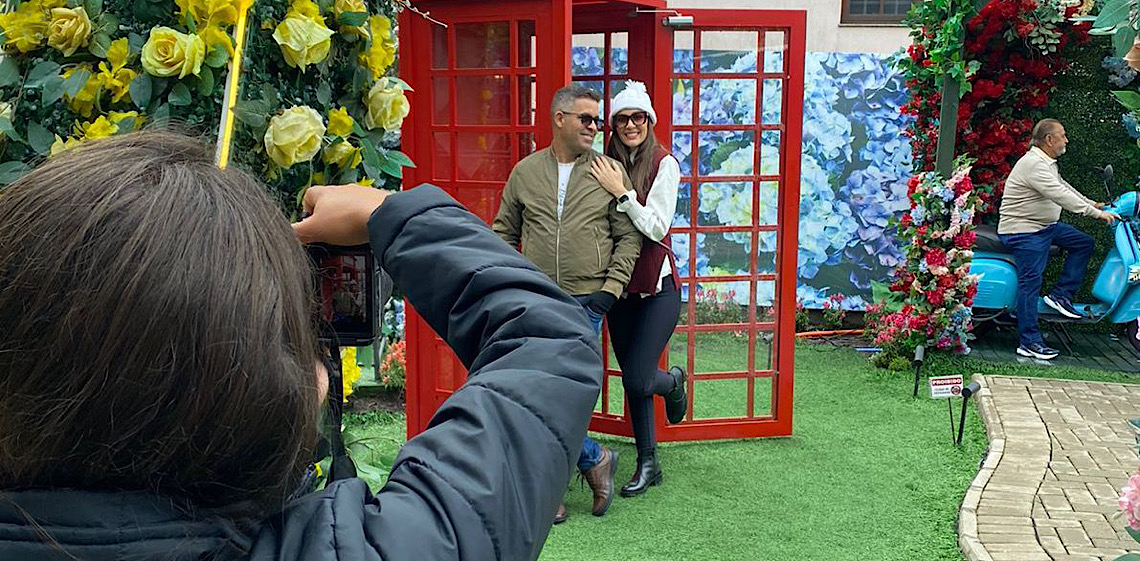 Atração de Gramado é inspirada em jardim de Dubai e oferece estrutura para ensaios fotográficos
