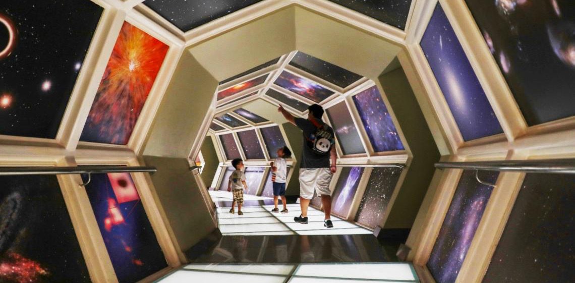 Programação especial do Planetário de Brasília atrai crianças com brincadeiras que unem ciência e imaginação