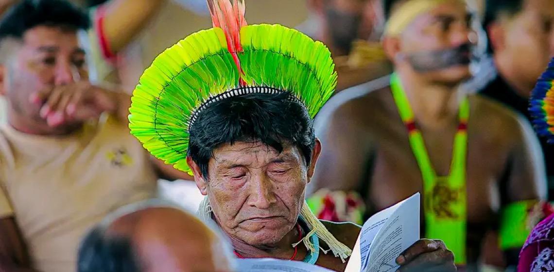 Flotilha de indígenas da amazônia parte do Equador rumo à COP30 em Belém