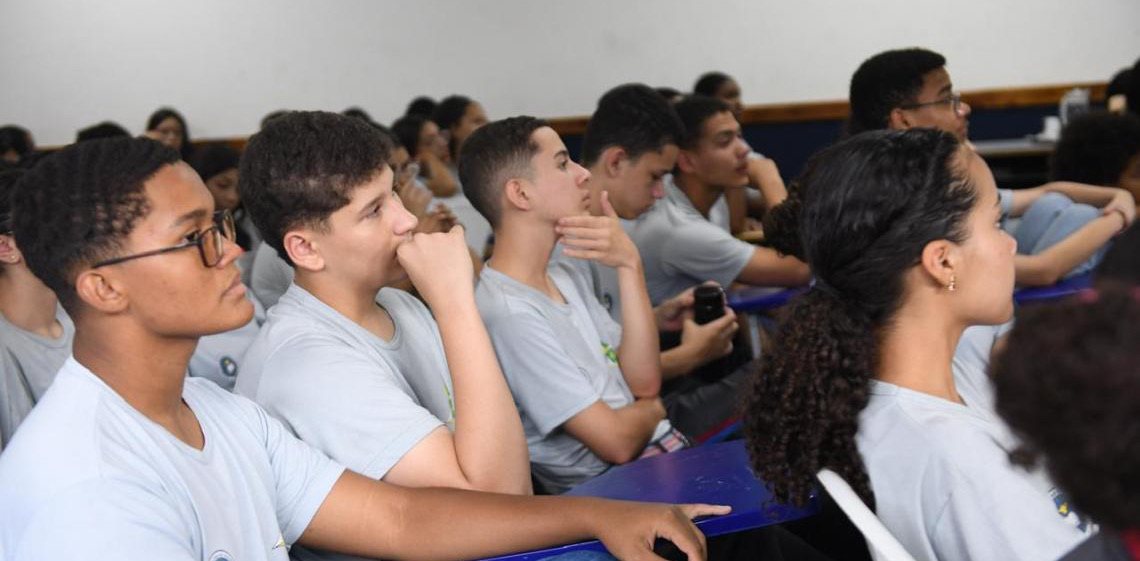 Mais de 17 mil alunos do DF já foram alcançados por ações contra o bullying