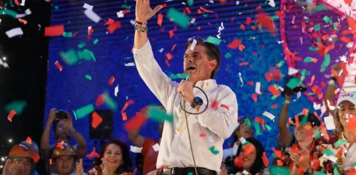 Ideologia não dá de comer, diz presidente eleito da Bolívia; Milei parabeniza