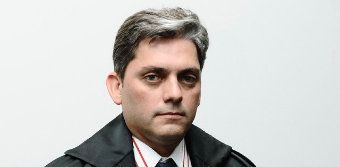 Artigo & Opinião de Everardo Gueiros - O Estado refém do crime
