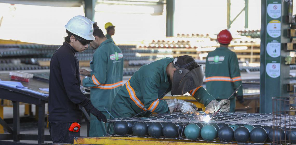 Crescimento da indústria no DF: empregos e novos investimentos impulsionam economia da capital