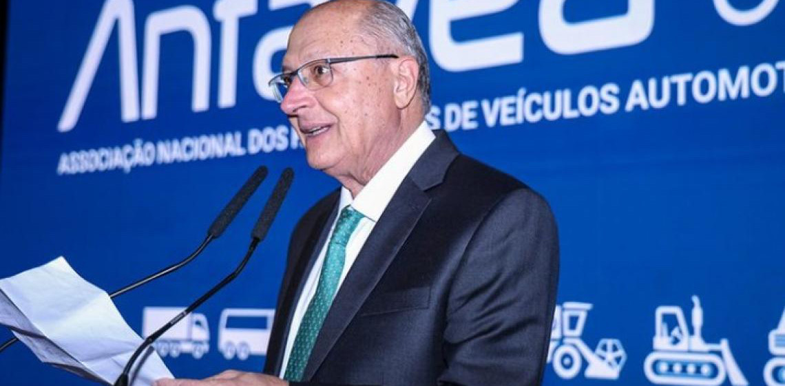 Geraldo Alckmin intervém para China garantir chips a montadoras brasileiras