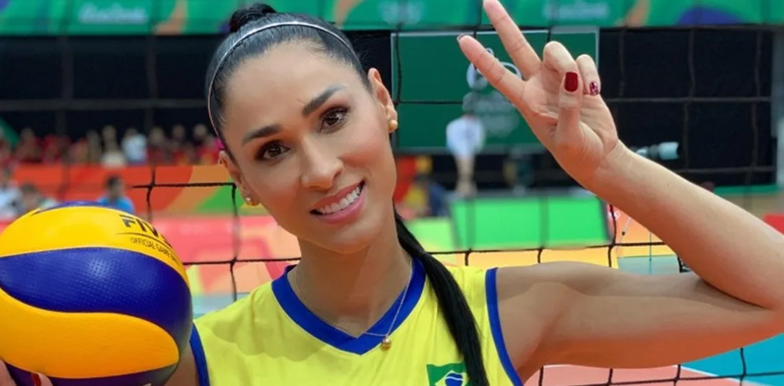 Bicampeã olímpica de vôlei deixa a 'aposentadoria' e assina com o Pinheiros