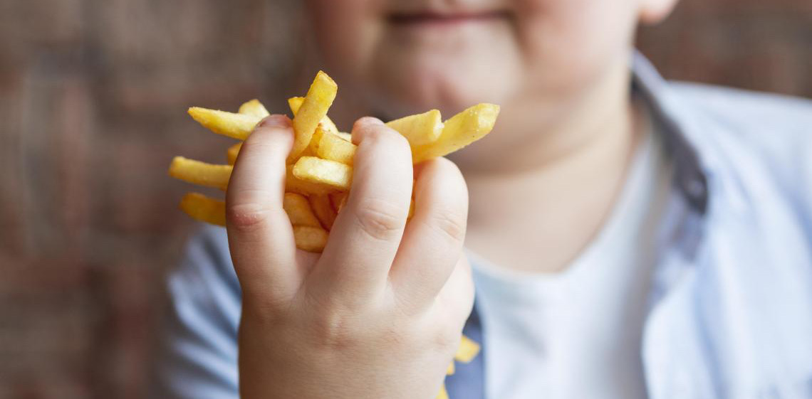 Relatório da OMS alerta para a persistência da obesidade infantil na Europa