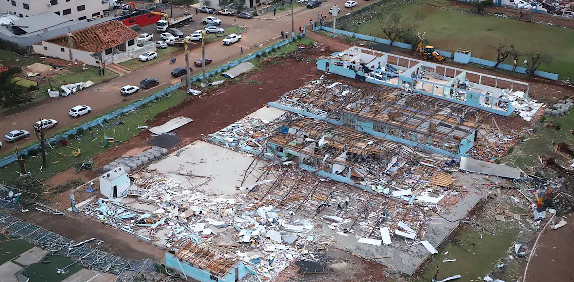 Lula presta solidariedade a vítimas de ciclone no Paraná, e governo vai reconhecer calamidade pública