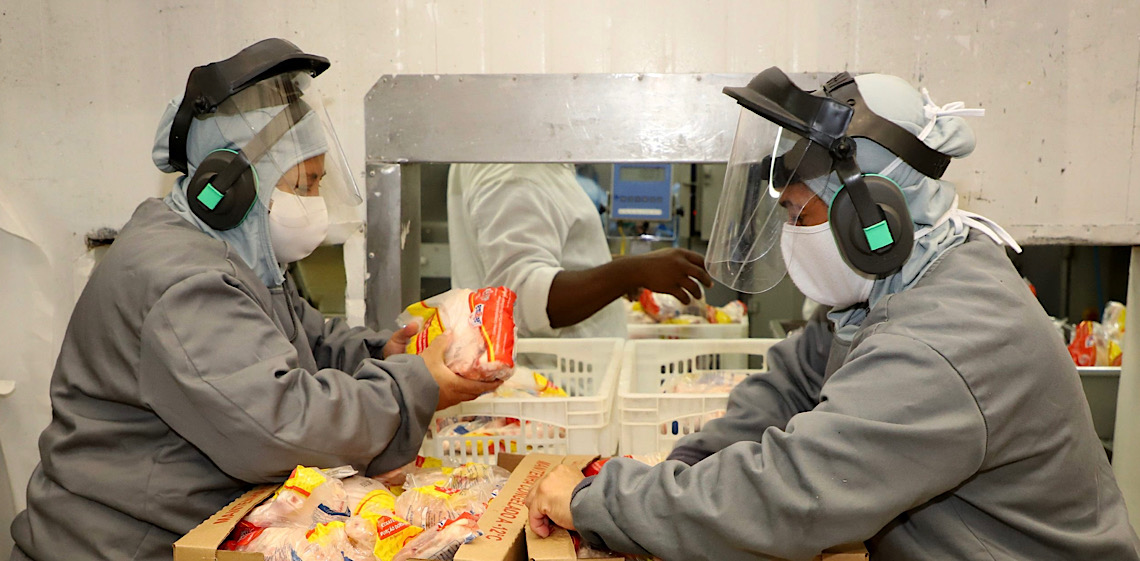 Árabes importam mais carne de frango do Brasil