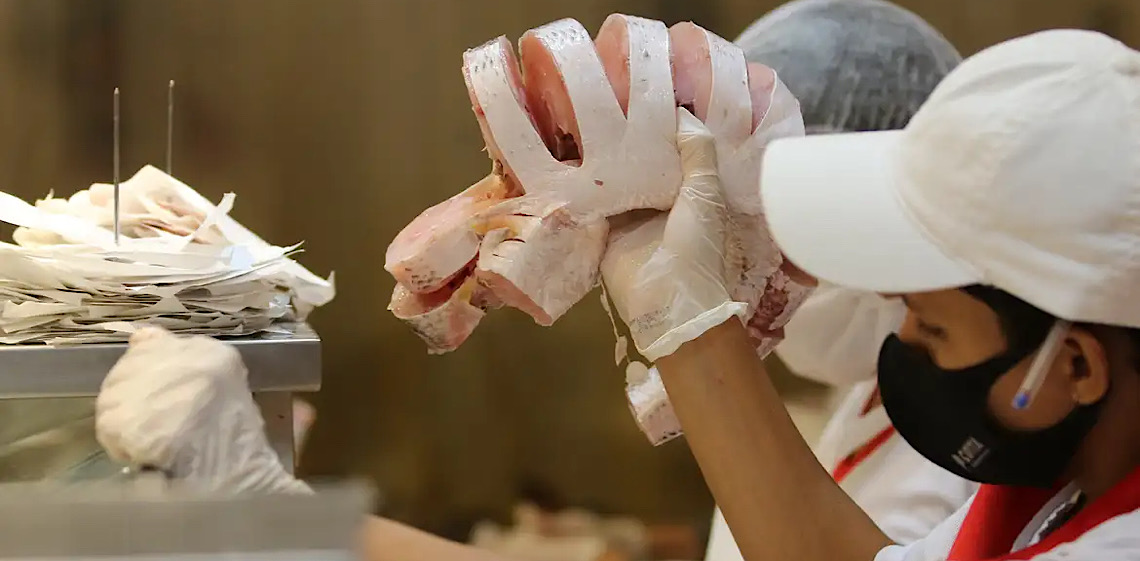 Dieta mediterrânea se mostra eficiente no controle da síndrome do intestino irritável, aponta estudo