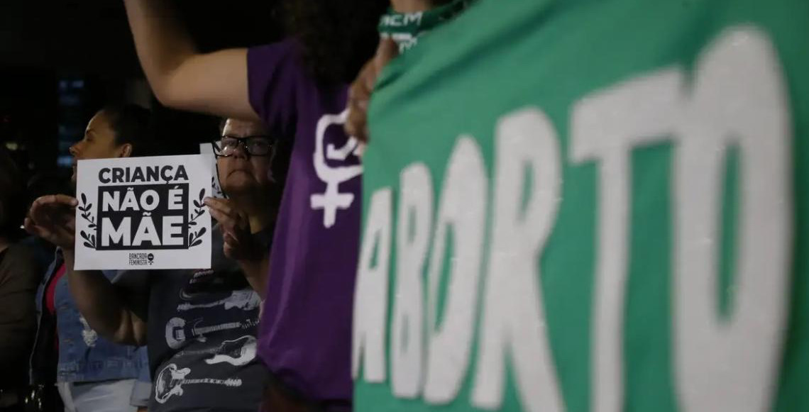 Sociedade pediátrica é contra projeto que dificulta aborto legal