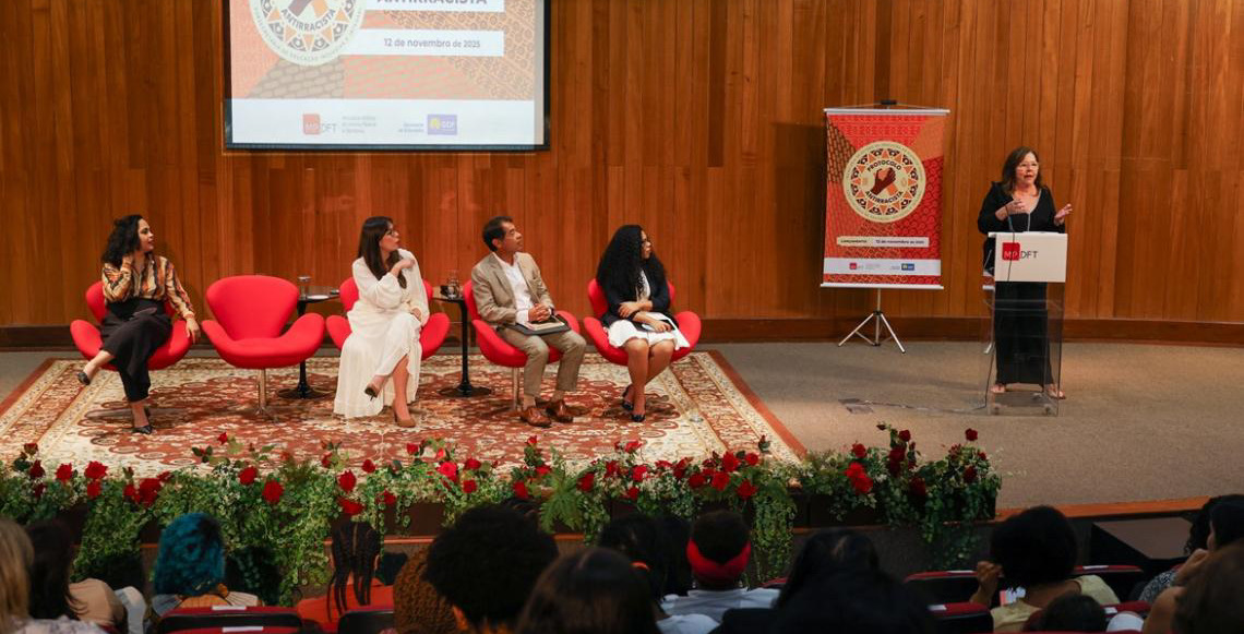 Garota Salto Alto & Cia