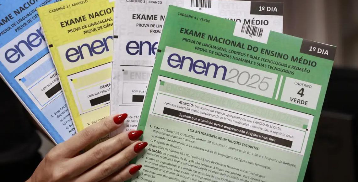 Anulação de 3 questões do Enem ocorre por “precaução”, diz ministro Camilo Santana
