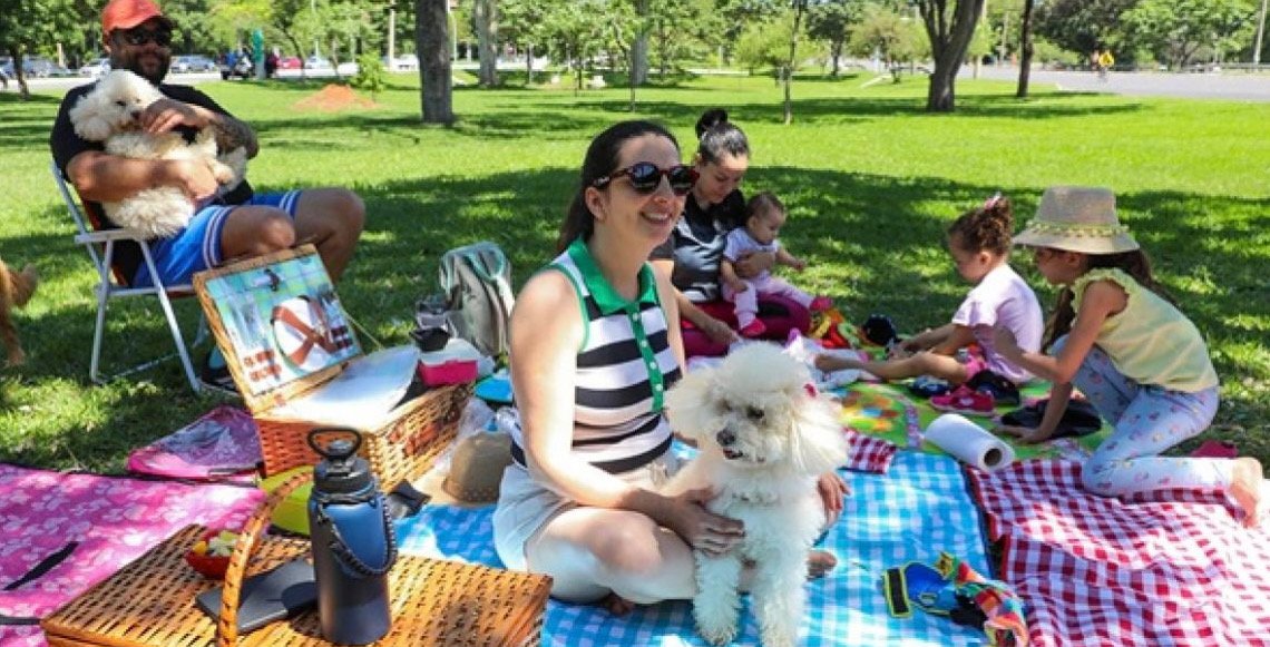 Brasilienses ocupam o Eixão do Lazer no feriado da Consciência Negra