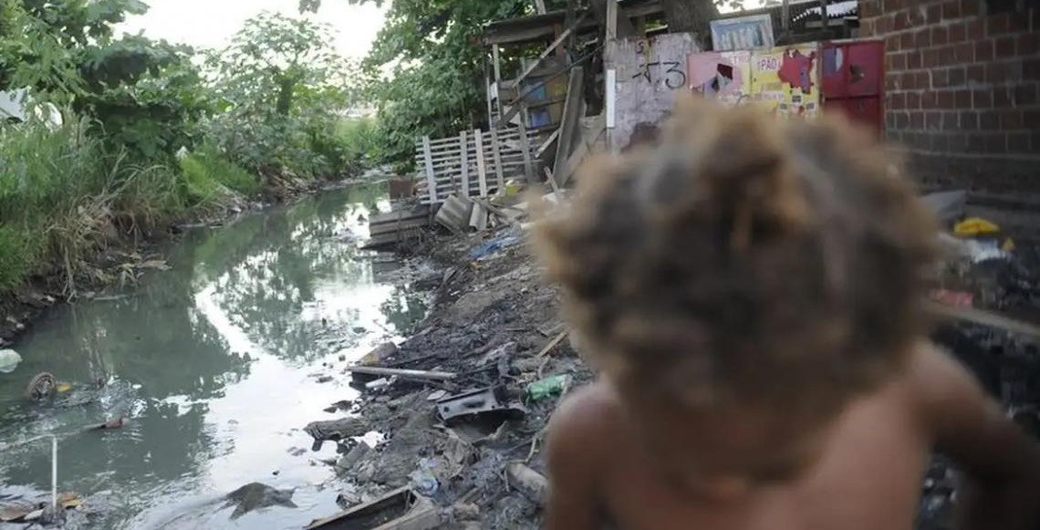 Unicef aponta que mais de 400 milhões de crianças vivem em privação severa