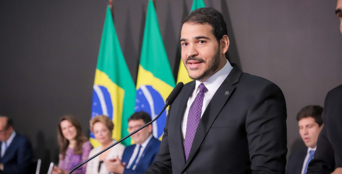 Messias procura líderes do Senado, divide evangélicos e encara oposição de Alcolumbre