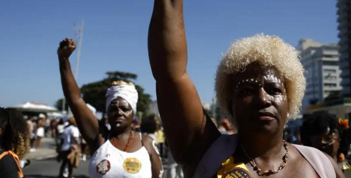 Garota Salto Alto & Cia