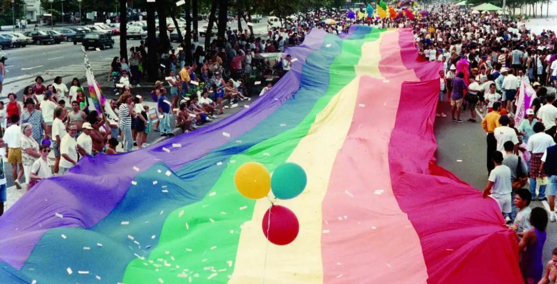 Há 30 anos, marcha no Rio inaugurava paradas do orgulho LGBT no Brasil