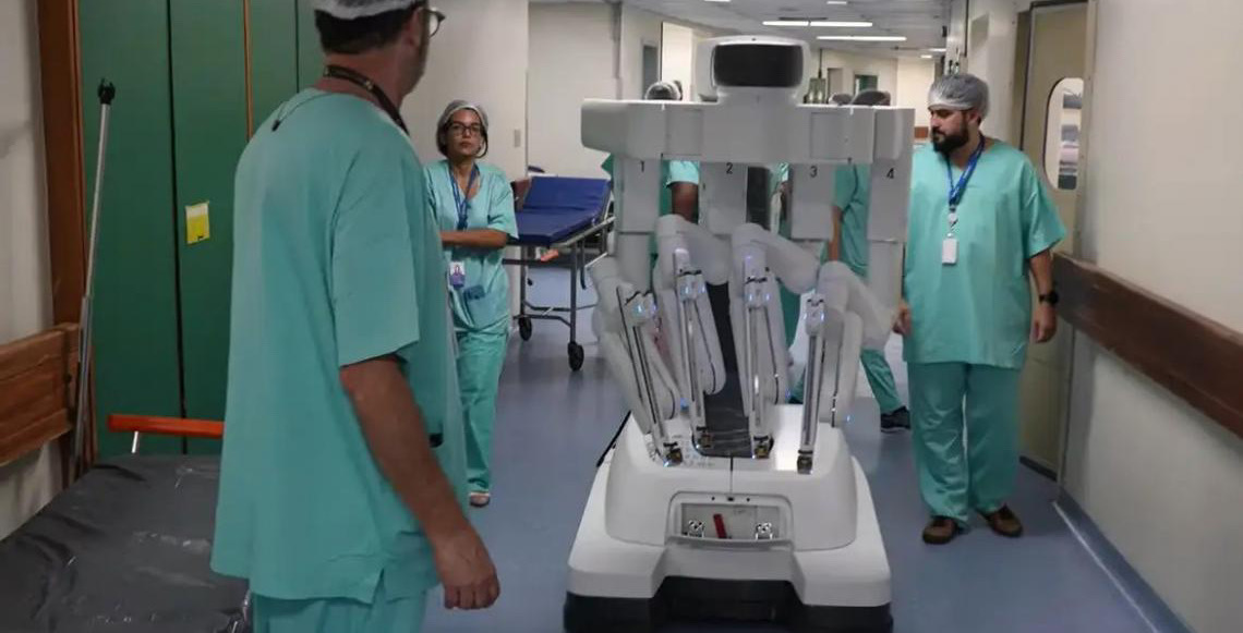 Inca ganha primeiro centro de treinamento em cirurgia robótica do SUS