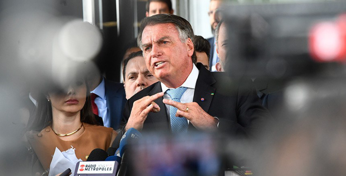 Governadores cotados ao Planalto prometem anistia a Bolsonaro de olho em transferência de votos