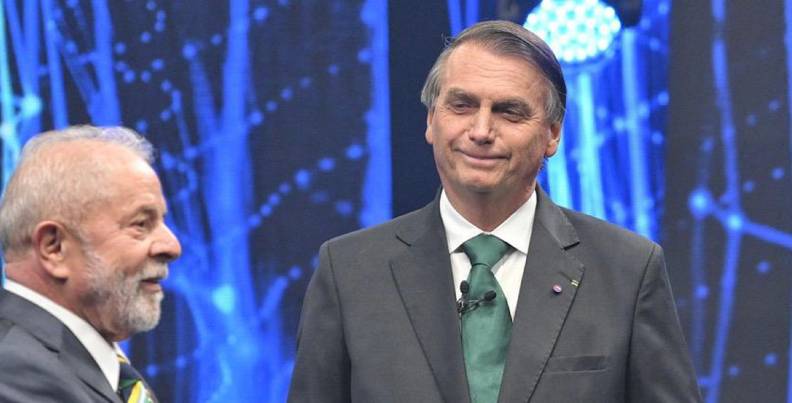 Prisão de Lula e de Jair Bolsonaro são ‘situações incomparáveis’, apontam analistas políticos