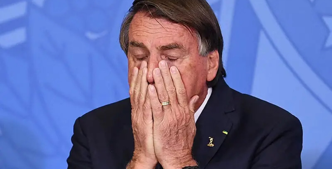 Bolsonaro enfrenta fim de processo no STF e prisão sem capitalizar episódios como Lula