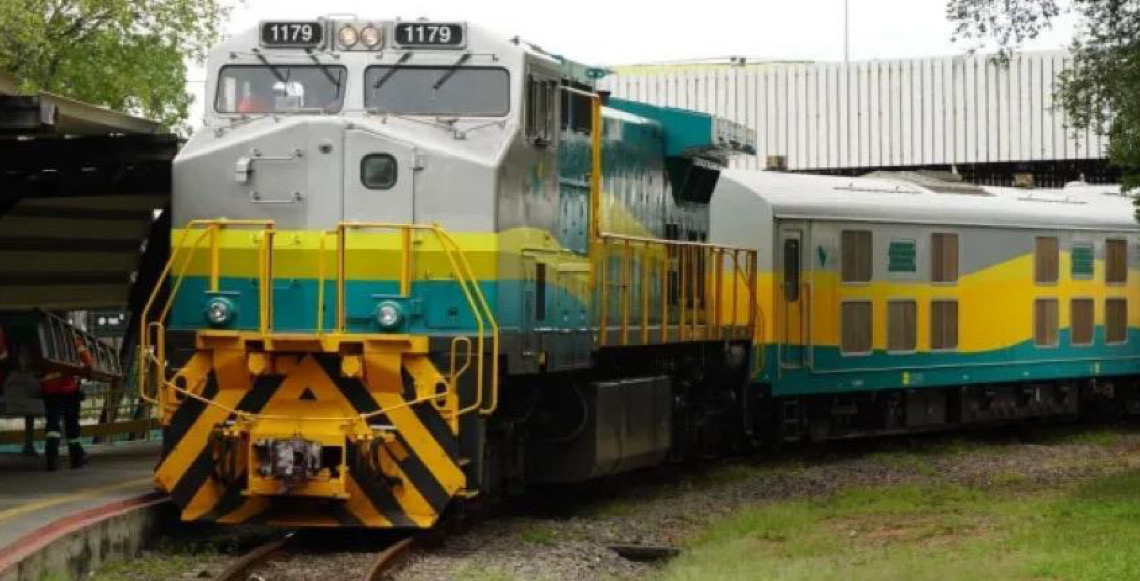Começa a venda de bilhetes para trem noturno da Estrada de Ferro Vitória a Minas Gerais