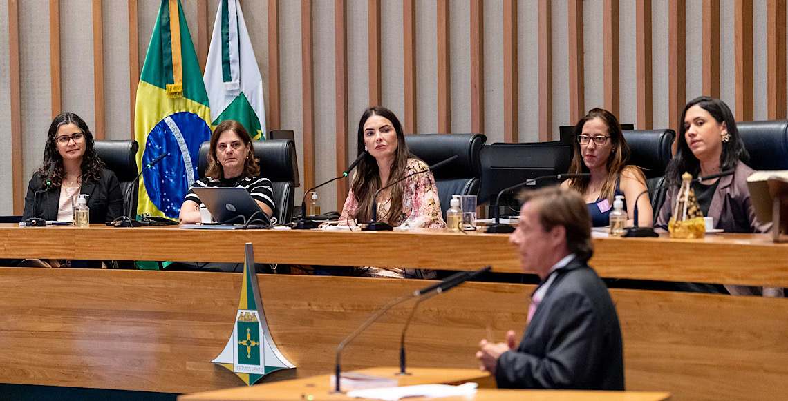 Proteção das crianças na internet é responsabilidade compartilhada, pregam especialistas