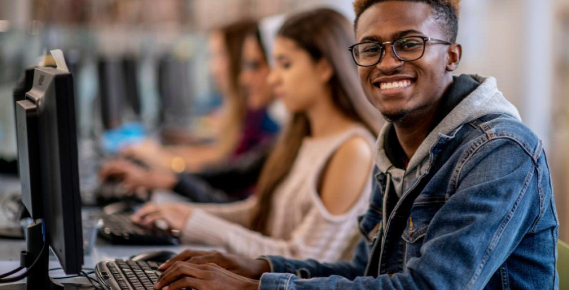 Programa Incubadora Digital transforma o acesso à tecnologia e à inovação no Distrito Federal