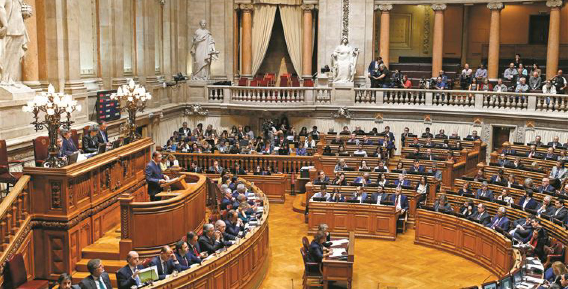 Justiça de Portugal manda Parlamento reescrever e fazer nova votação da lei de nacionalidade